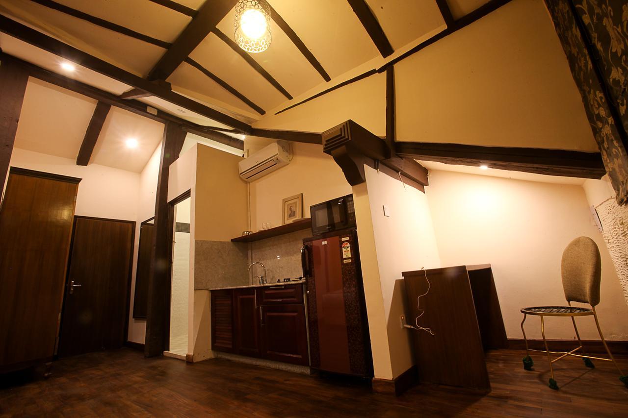 Hotel Heranya Катманду Экстерьер фото