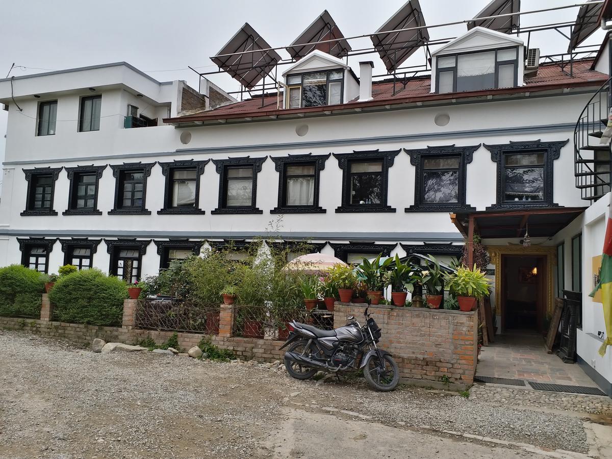 Hotel Heranya Катманду Экстерьер фото